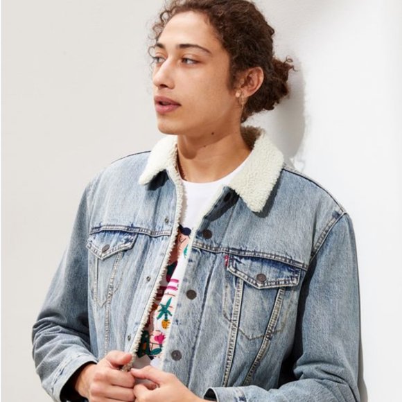 Levi’s Type III Sherpa Lined Denim Jacket NWOT